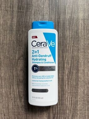 CeraVe 2-in-1 Anti-Dandruff Hydrating Shampoo & Conditioner - Blue and White